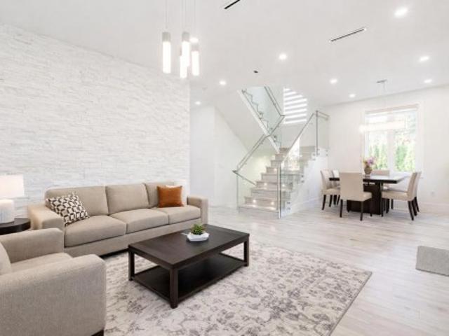 House for sale in Clayton Heights, Surrey