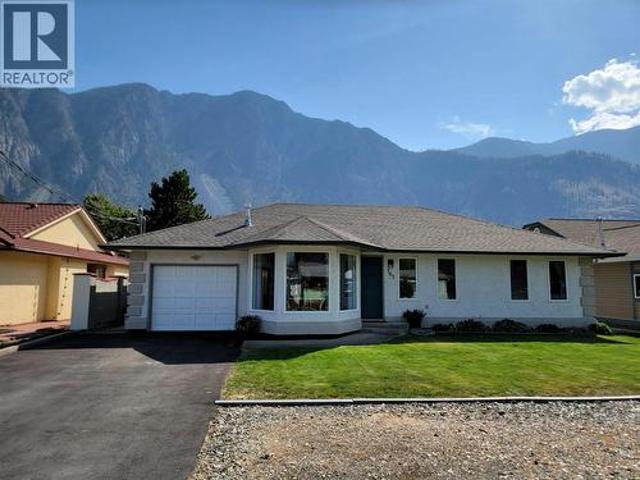 House for sale in Keremeos, British Columbia