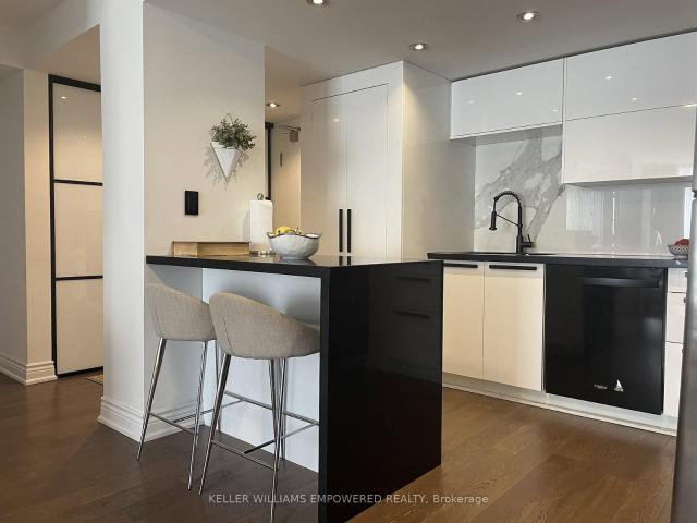 Condo for sale in Cooksville, Mississauga