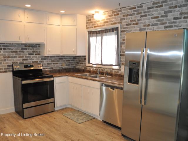House for sale in Mount Lemmon, South Dakota