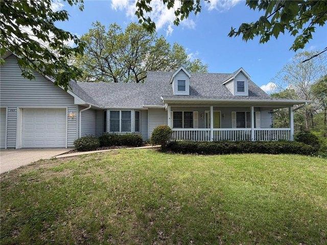 House for sale in Knob Noster, Missouri