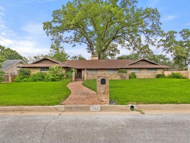 House for sale in Smith, Texas