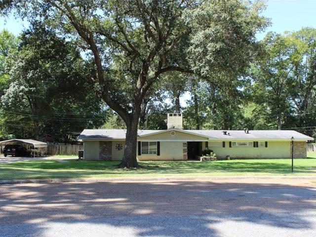 House for sale in Springhill, Louisiana