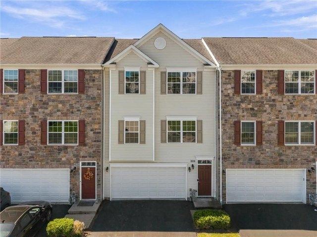 Townhouse for sale in Carnegie, Allegheny County