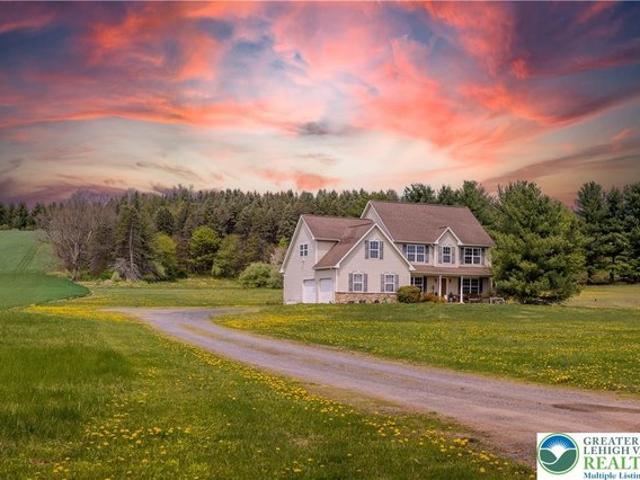 House for sale in Gilbert, Pennsylvania