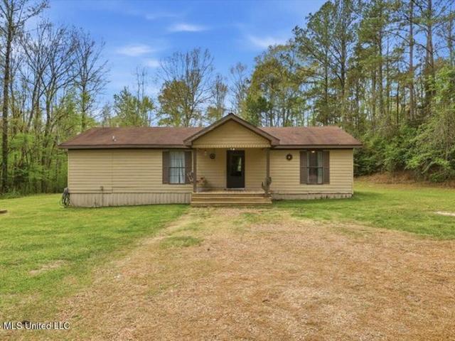 House for sale in Braxton, Mississippi