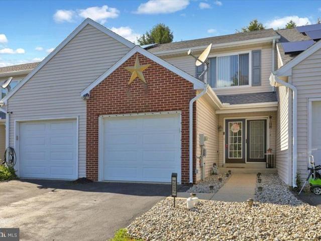 Townhouse for sale in Hamburg, Pennsylvania