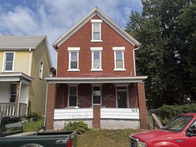 House for sale in Dubuque, Iowa