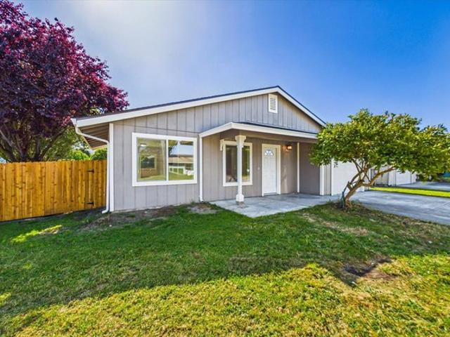 House for sale in Humboldt, California