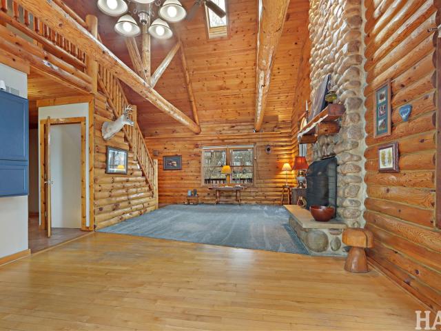 House for sale in Mchenry, Illinois
