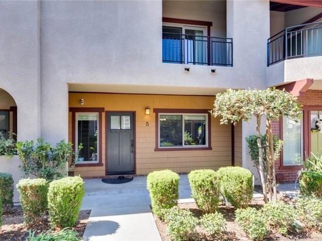 Condo for sale in Azusa, California