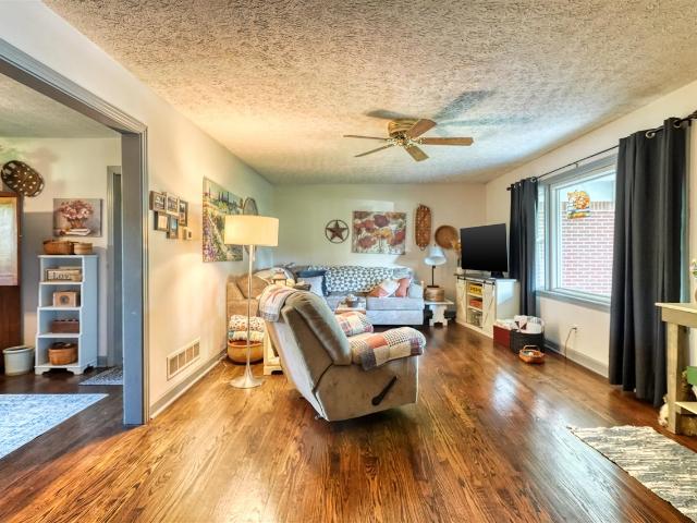 House for sale in Simpson, Kentucky