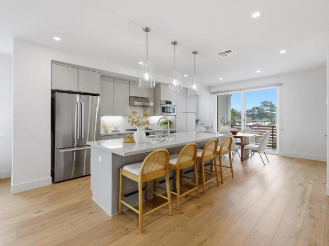 Townhouse for sale in San Mateo, California