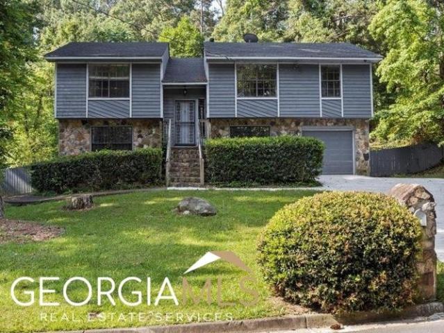 House for sale in Fairburn, Georgia