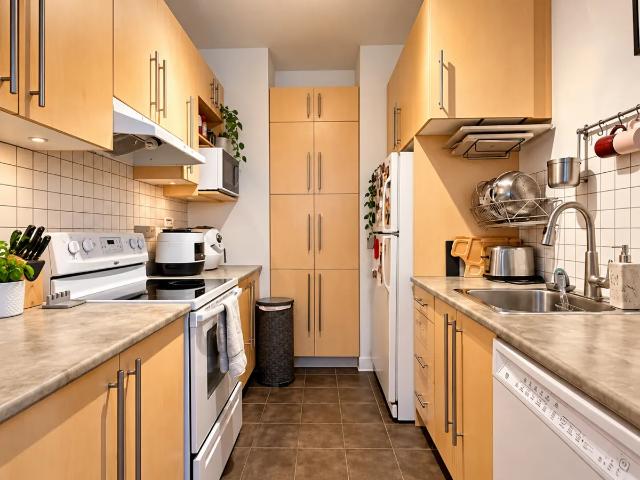 Apartment for rent in Parc-Extension, Montréal