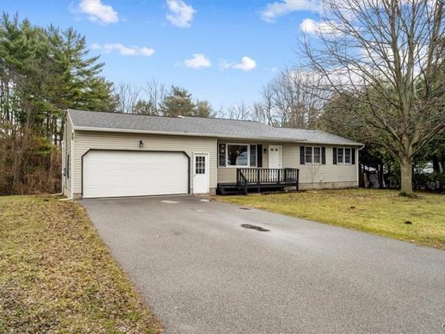 House for sale in Canastota, New York