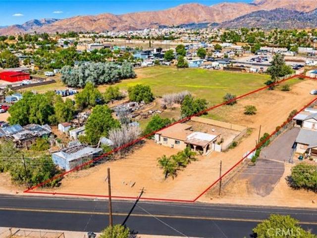 House for sale in Riverside, Riverside County