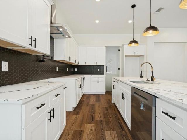 House for sale in Whitney, Texas