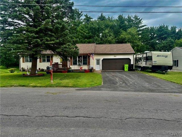 House for sale in Canastota, New York