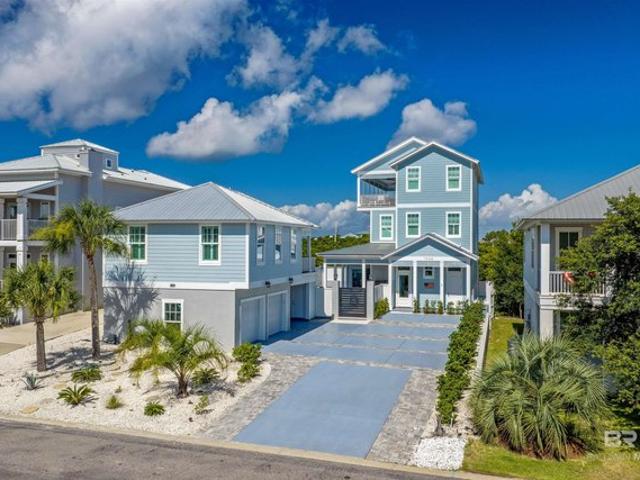 House for sale in Gulf Shores, Alabama