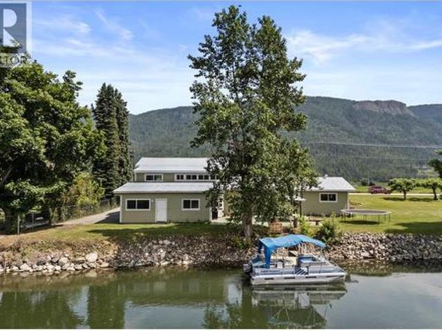 House for sale in Grindrod, British Columbia