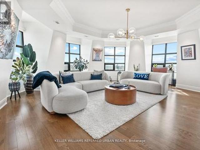 Condo for sale in Don Valley West, Toronto