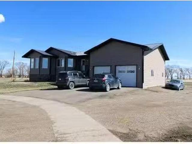 House for sale in Hays, Alberta