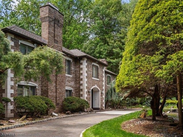 House for sale in Franklin Lakes, New Jersey