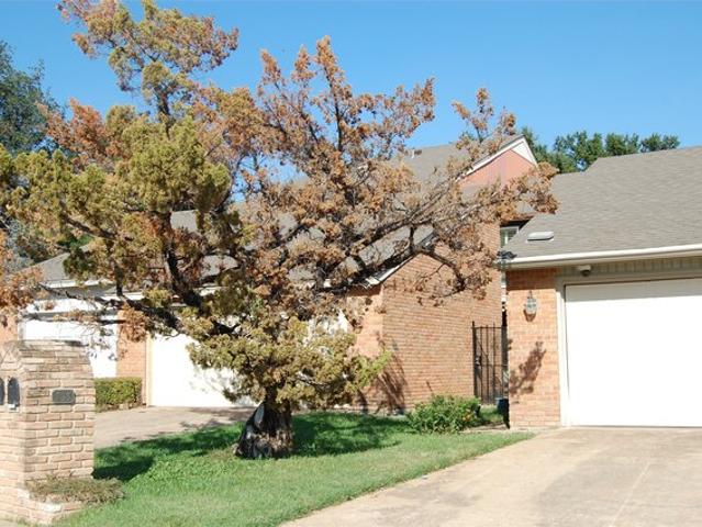 Townhouse for sale in Duncanville, Texas