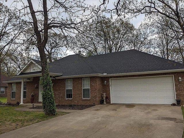 House for sale in Ark