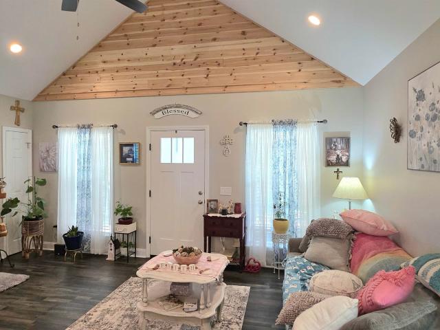 House for sale in Vinemont, Alabama