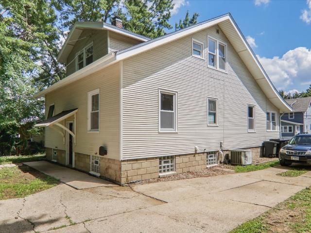 House for sale in Mclean, Illinois