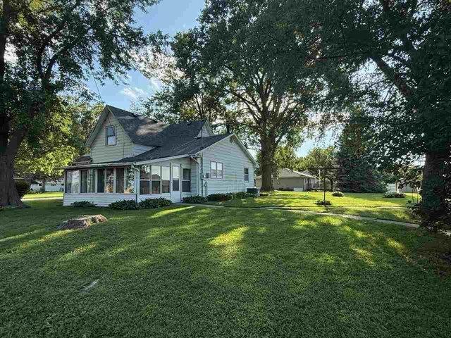 House for sale in Sigourney, Iowa