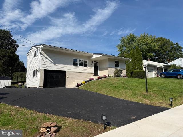 House for sale in Dauphin, Dauphin County