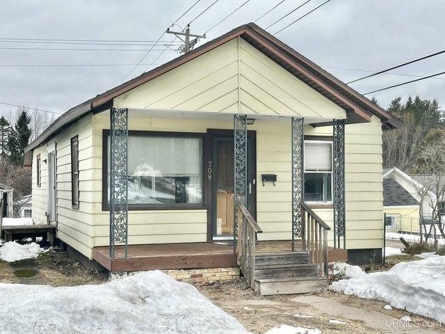 House for sale in Kingsford, Michigan