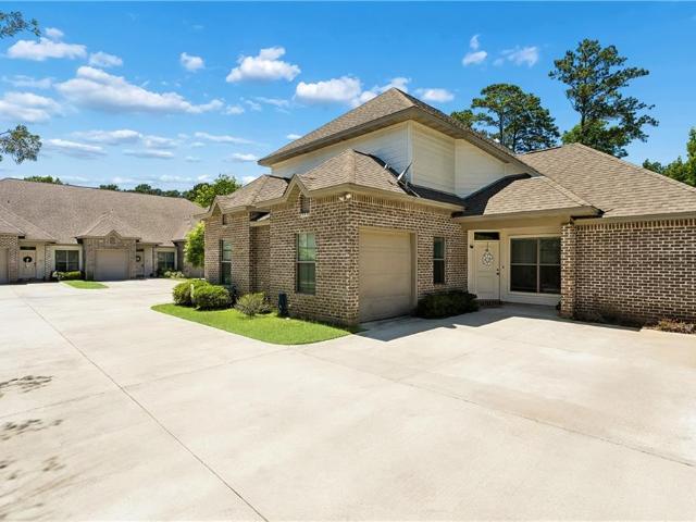 House for sale in Mandeville, Louisiana