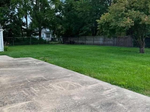 House for sale in Peru, Illinois