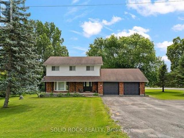 House for sale in Renfrew, Ontario