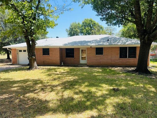 House for sale in Whitney, Texas