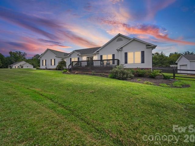 House for sale in Oakboro, North Carolina