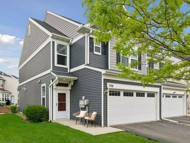 Townhouse for sale in Chanhassen, Minnesota