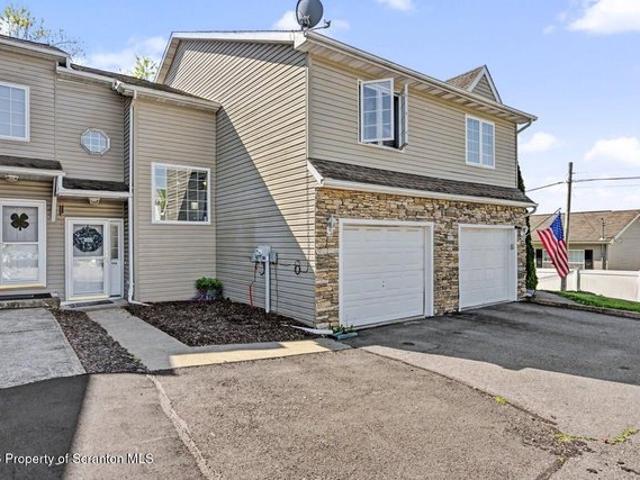 Townhouse for sale in Scranton, Pennsylvania