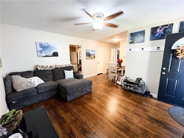House for sale in Broadview, Warrensburg