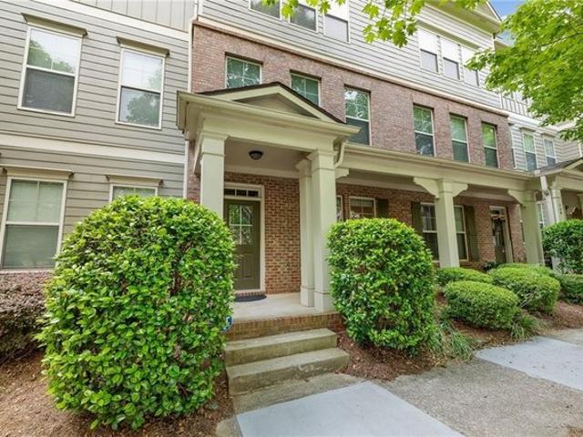 Townhouse for sale in Suwanee, Georgia