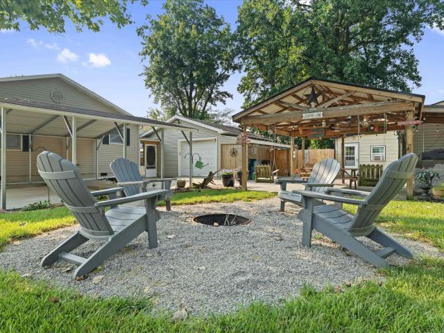 House for sale in Lincoln Pioneer Village, Rockport