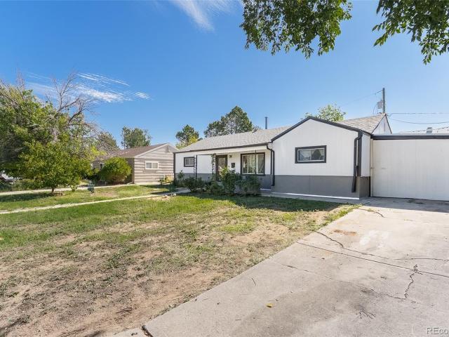 House for sale in Arapahoe, Colorado