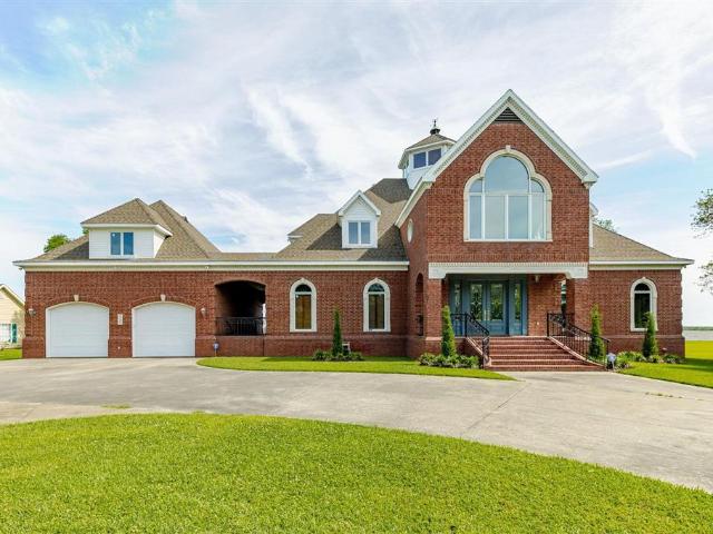 House for sale in Sulphur, Louisiana