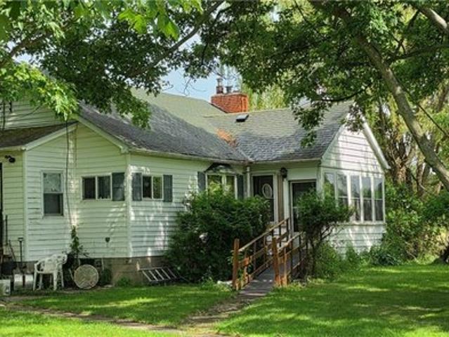 House for sale in Niagara, New York