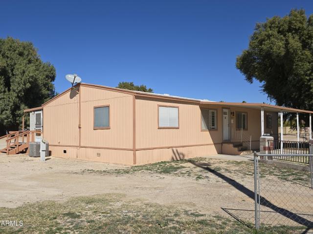 House for sale in Wenden, Arizona