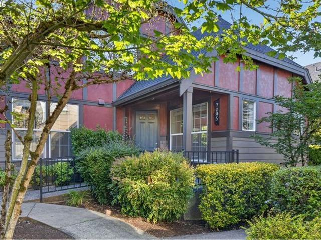 Condo for sale in Oregonia